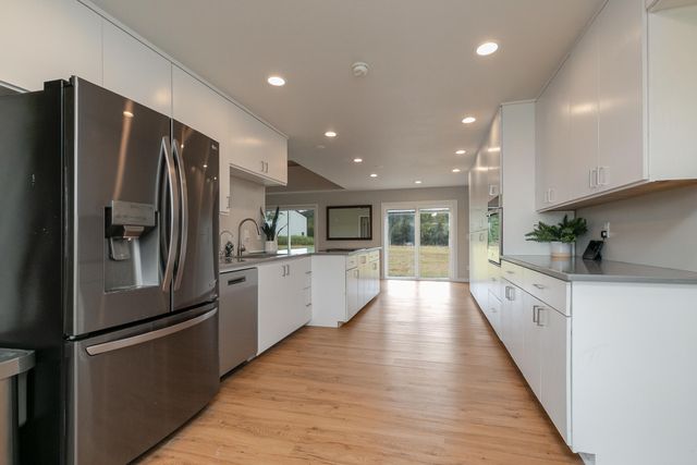 97 Misty Valley Drive, Fordland, MO 65652