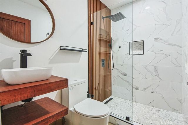 1321 Sanborn, Los Angeles, CA 90027