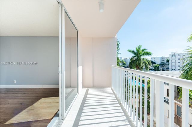 3161 S Ocean Dr 407, Hallandale Beach, FL 33009
