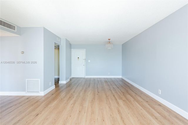 3161 S Ocean Dr 407, Hallandale Beach, FL 33009