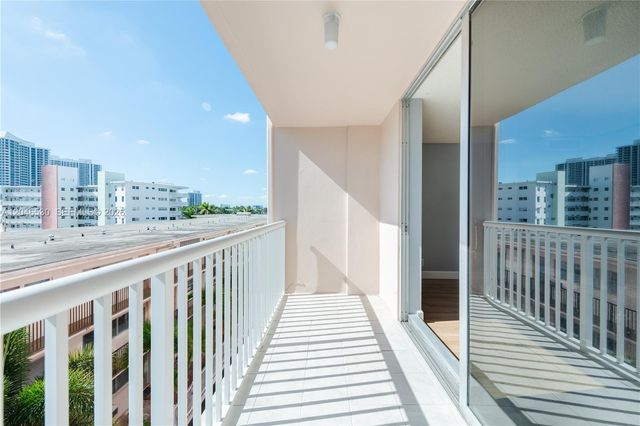 3161 S Ocean Dr 407, Hallandale Beach, FL 33009