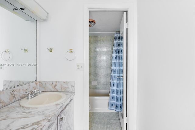 3161 S Ocean Dr 407, Hallandale Beach, FL 33009