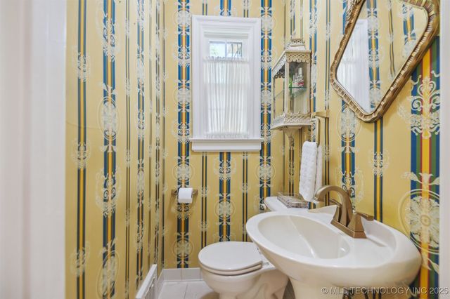 201 E 24th Place, Tulsa, OK 74114