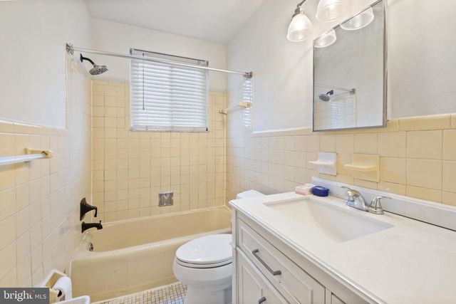 3028 P ST SE, Washington, DC 20020