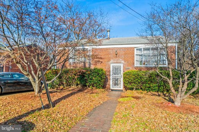 3028 P ST SE, Washington, DC 20020