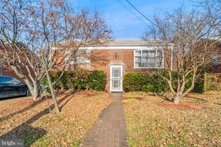 3028 P ST SE, Washington, DC 20020