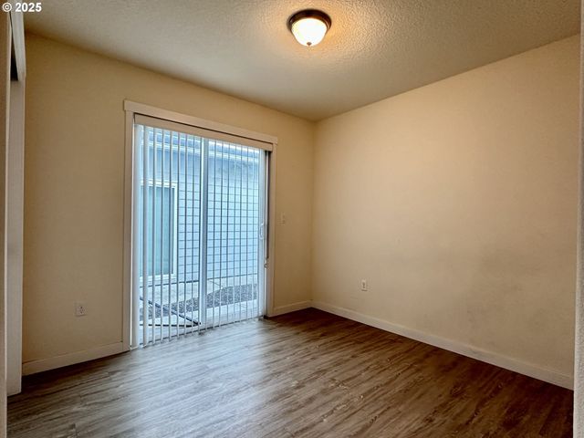 -1 W NESBITT St, Goldendale, WA 98620