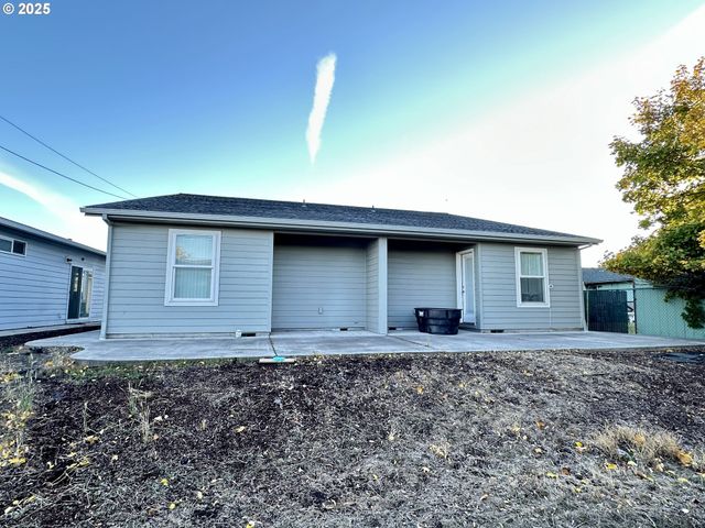 -1 W NESBITT St, Goldendale, WA 98620