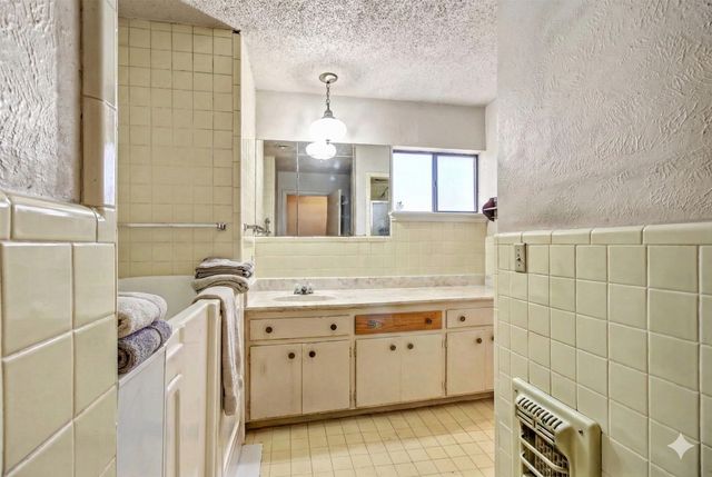 610 S Cardinal Road, Reno, TX 76020