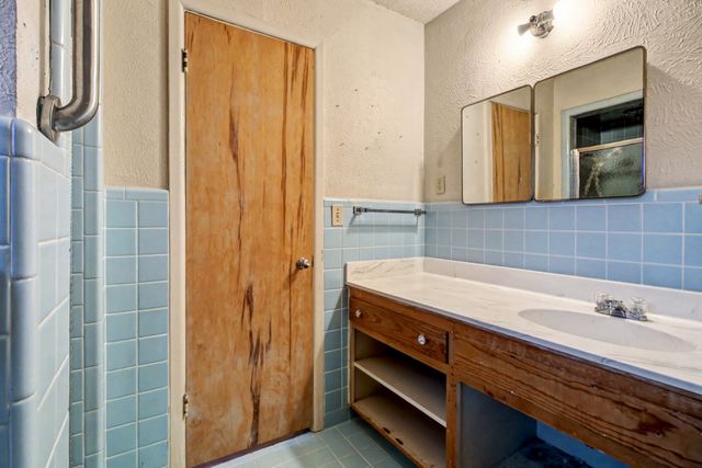 610 S Cardinal Road, Reno, TX 76020