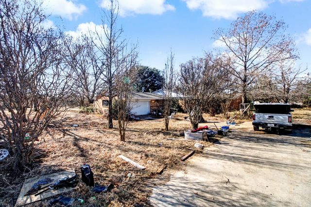 610 S Cardinal Road, Reno, TX 76020