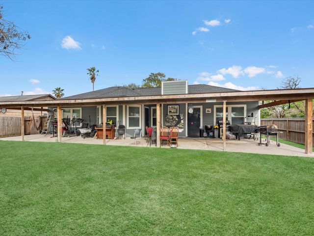 4122 Brookston Street, Houston, TX 77045