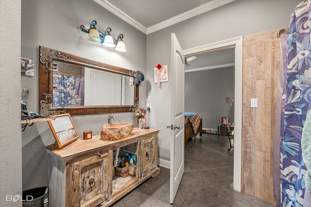 1295 Caplis Sligo Road, Bossier City, LA 71112