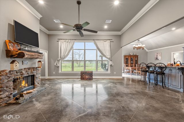 1295 Caplis Sligo Road, Bossier City, LA 71112