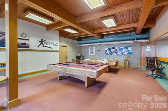 6692 Valwood Road, Conover, NC 28613