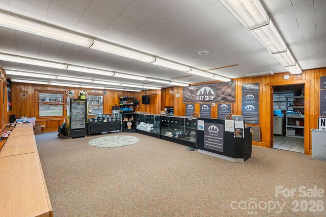 6692 Valwood Road, Conover, NC 28613