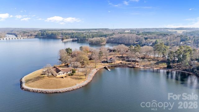 6692 Valwood Road, Conover, NC 28613