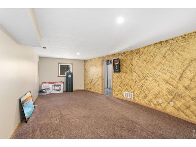 801 Montcalm Dr, Livermore, CO 80536