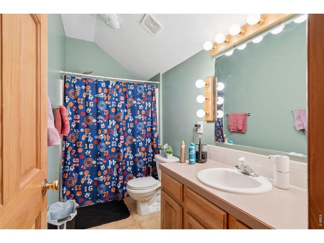 801 Montcalm Dr, Livermore, CO 80536