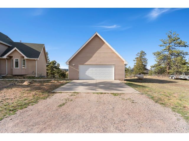 801 Montcalm Dr, Livermore, CO 80536