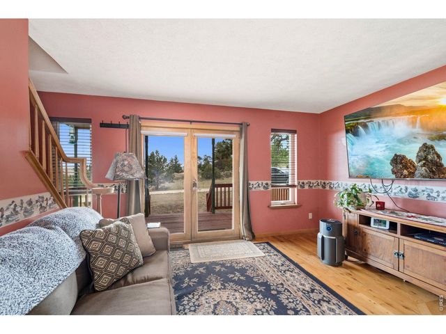 801 Montcalm Dr, Livermore, CO 80536