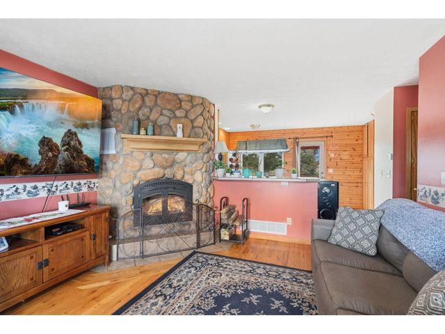 801 Montcalm Dr, Livermore, CO 80536