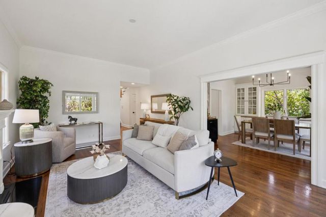 1270 University Drive, Menlo Park, CA 94025