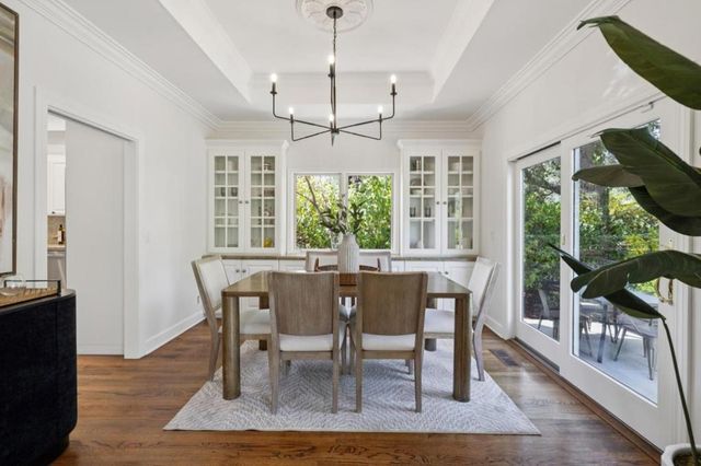 1270 University Drive, Menlo Park, CA 94025