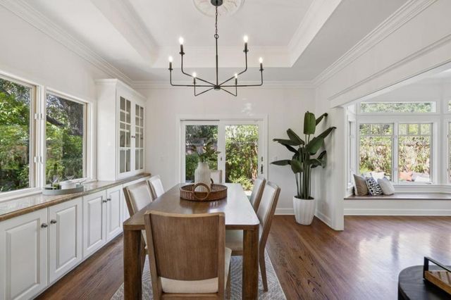 1270 University Drive, Menlo Park, CA 94025