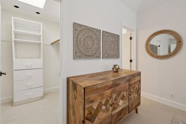 1270 University Drive, Menlo Park, CA 94025