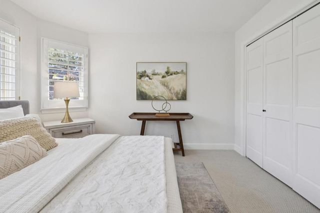 1270 University Drive, Menlo Park, CA 94025
