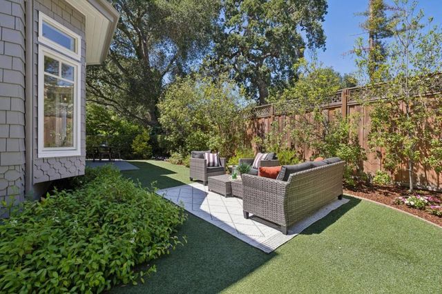 1270 University Drive, Menlo Park, CA 94025
