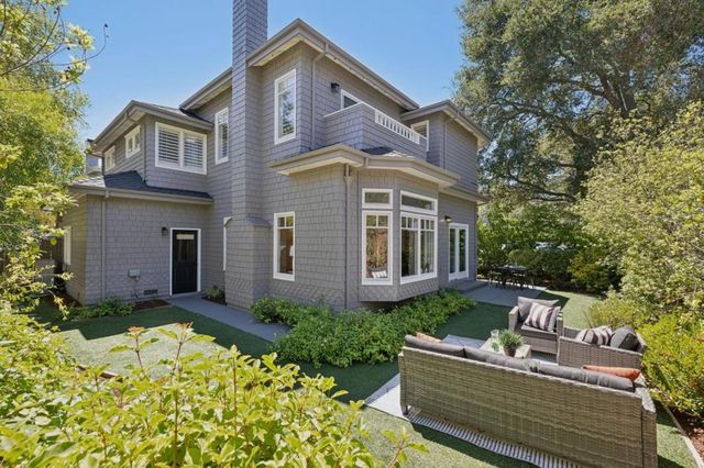 1270 University Drive, Menlo Park, CA 94025