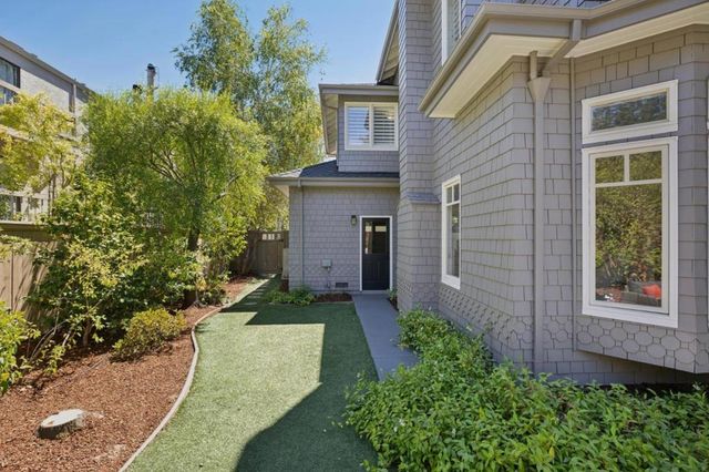 1270 University Drive, Menlo Park, CA 94025