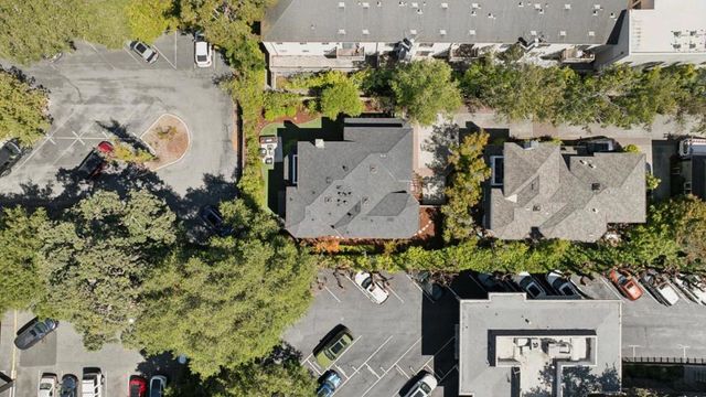 1270 University Drive, Menlo Park, CA 94025
