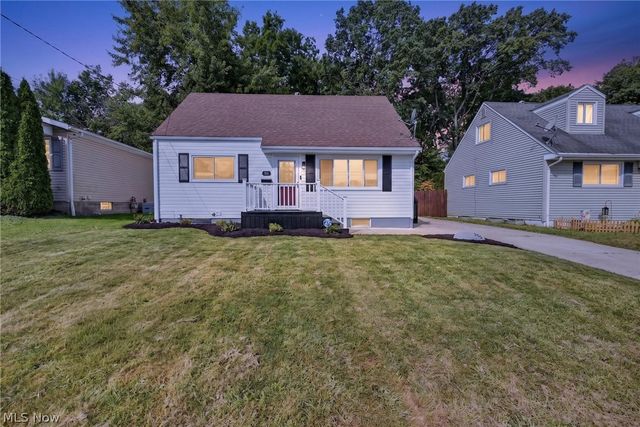 558 Alaho Street, Akron, OH 44305
