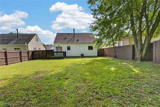 558 Alaho Street, Akron, OH 44305