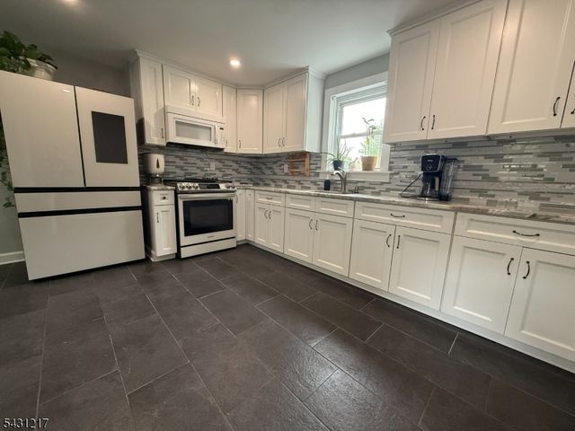 49 Allen St, Netcong Boro, NJ 07857