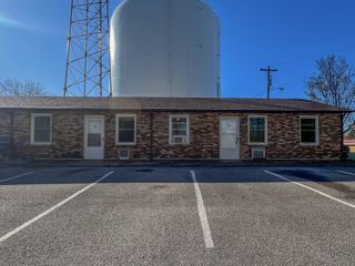 110 Medical Ct Apt 2, Clarksville, TN 37043