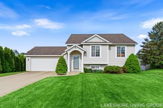 3769 Pine Meadow Drive, Holland Twp, MI 49424