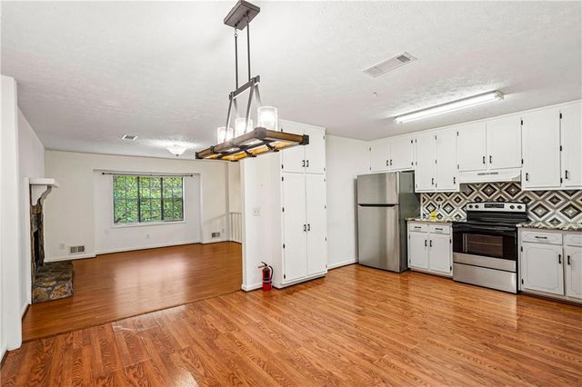 1947 Britt Drive, Snellville, GA 30078
