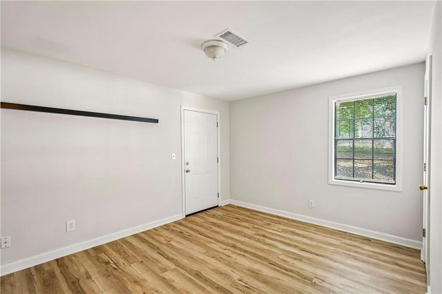 1947 Britt Drive, Snellville, GA 30078