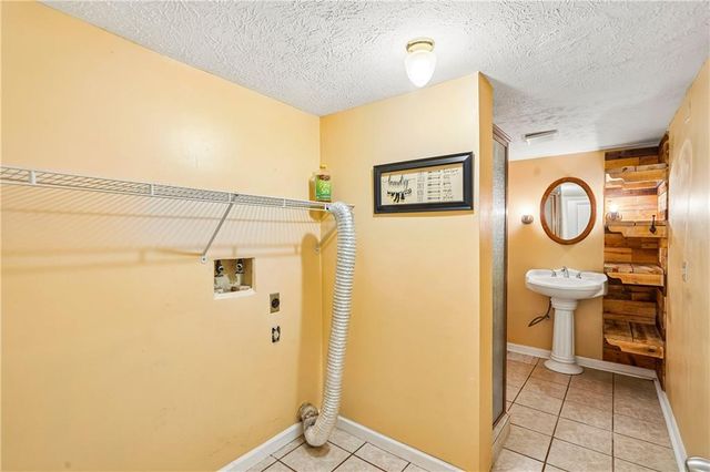 1947 Britt Drive, Snellville, GA 30078