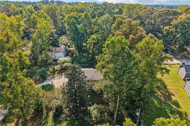 1947 Britt Drive, Snellville, GA 30078