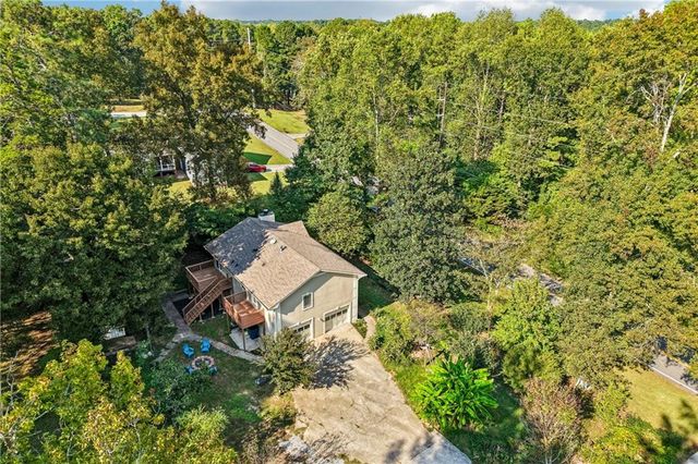 1947 Britt Drive, Snellville, GA 30078