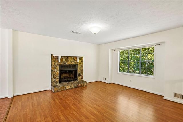 1947 Britt Drive, Snellville, GA 30078