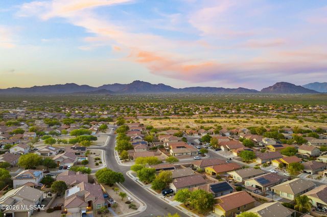 7489 S Mountain Star Drive, Tucson, AZ 85757