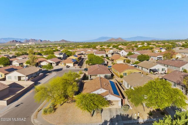 7489 S Mountain Star Drive, Tucson, AZ 85757
