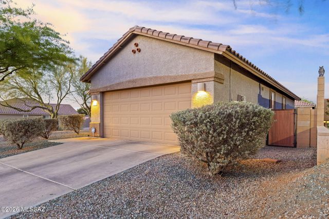 7489 S Mountain Star Drive, Tucson, AZ 85757