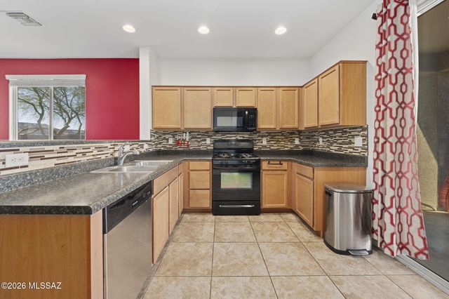 7489 S Mountain Star Drive, Tucson, AZ 85757